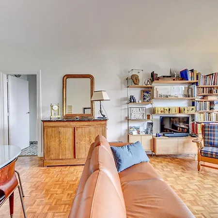 Apartment Comfort, Bright And View Eiffel Tower -